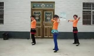 甜甜的小妹广场舞