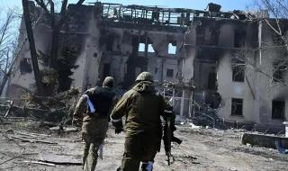 亚速钢铁厂内还有谁 亚速钢铁厂内还有谁